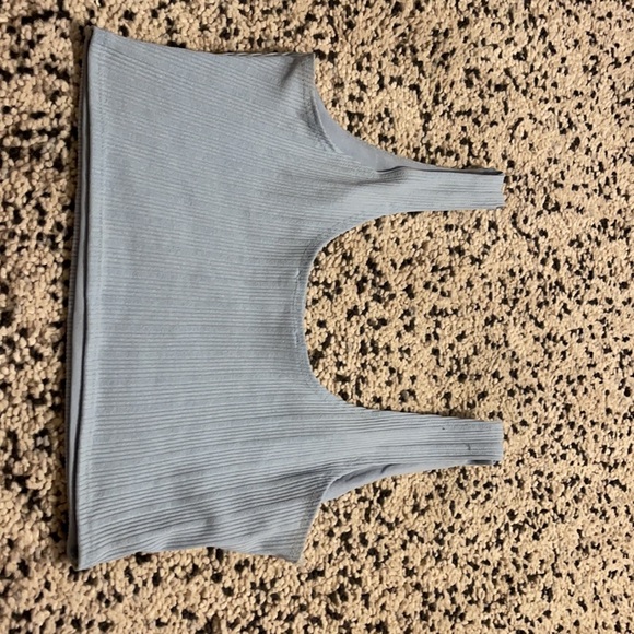 Crop top - Picture 2 of 2